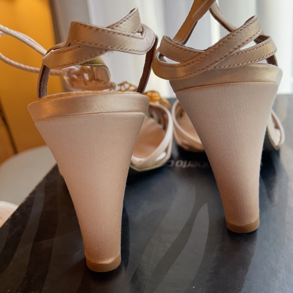 Roberto Cavalli Silk Pumps - Picture 6 of 7
